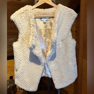 Luxurious Designer Honeycomb Design Genuine Rabbit Fur Vest Ivory Colored